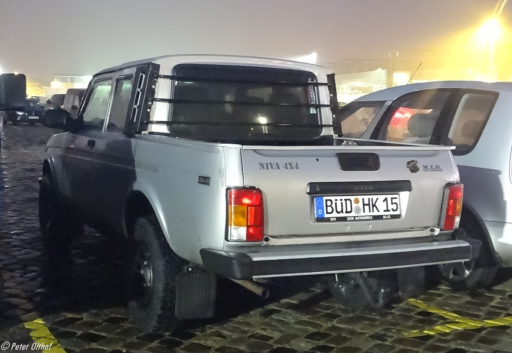 lada niva pickup
